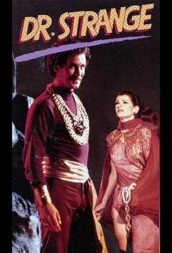 Смотреть Доктор Стрэндж